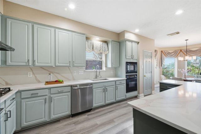 6426 Portuguese Bend Dr, Missouri City, TX 77459