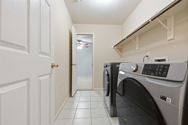 6426 Portuguese Bend Dr, Missouri City, TX 77459