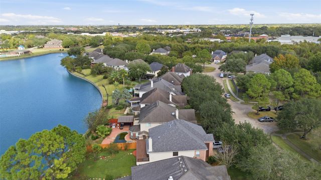 6426 Portuguese Bend Dr, Missouri City, TX 77459