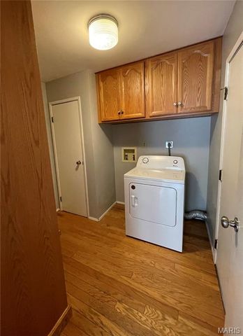 160 Lucerne Place Drive, Ballwin, MO 63011
