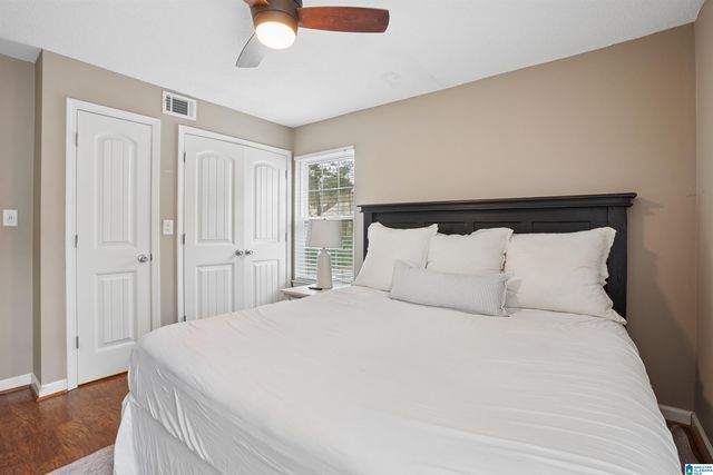 2827 Georgetown Dr Apt H, Hoover, AL 35216