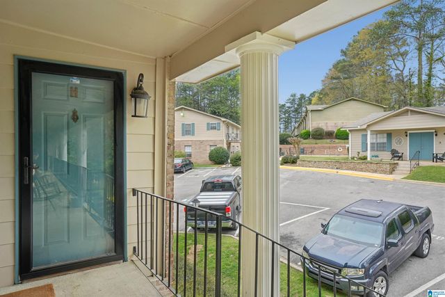 2827 Georgetown Dr Apt H, Hoover, AL 35216