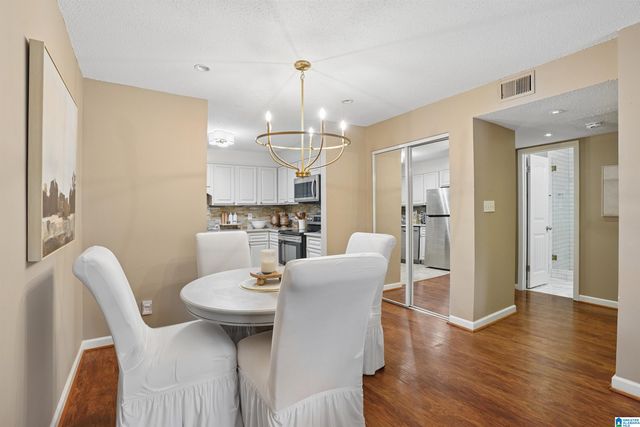 2827 Georgetown Dr Apt H, Hoover, AL 35216