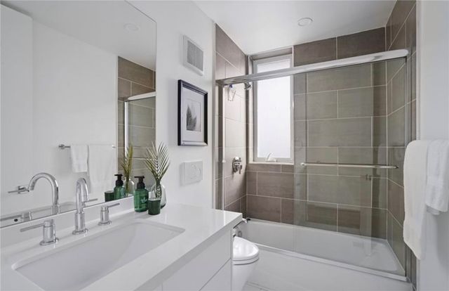 839 N Kingsley, Hollywood, CA 90029