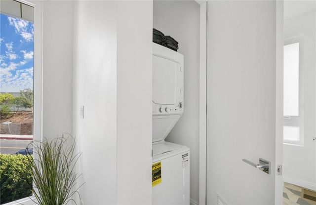 839 N Kingsley, Hollywood, CA 90029