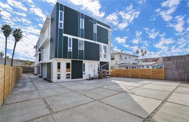 839 N Kingsley, Hollywood, CA 90029