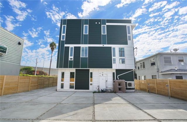 839 N Kingsley, Hollywood, CA 90029