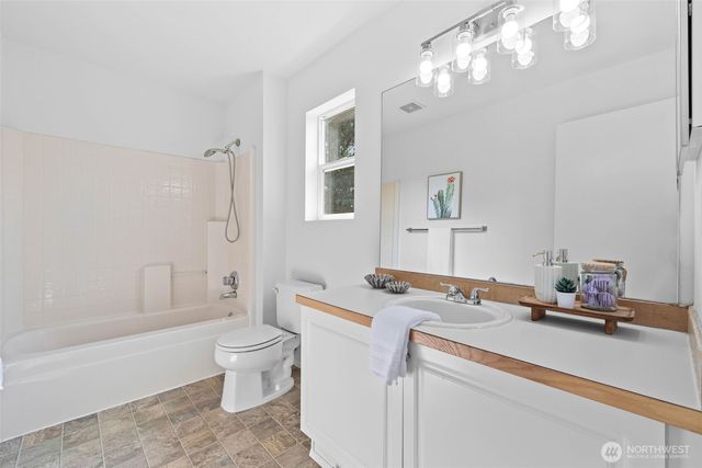 23633 SE 267th Place, Maple Valley, WA 98032
