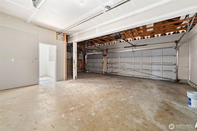 23633 SE 267th Place, Maple Valley, WA 98032