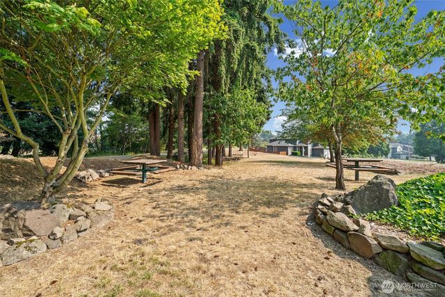 23633 SE 267th Place, Maple Valley, WA 98032