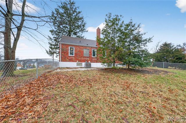 9316 Sappington Road, St Louis, MO 63126