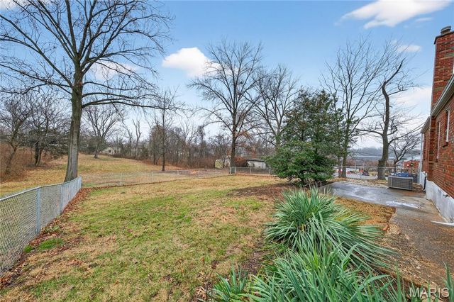 9316 Sappington Road, St Louis, MO 63126