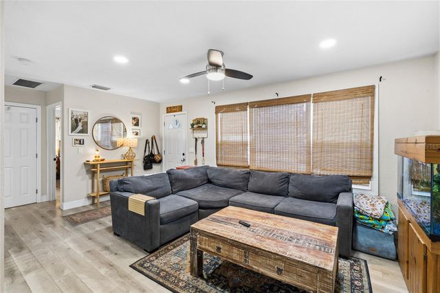 4107 43RD AVENUE N, St Petersburg, FL 33714