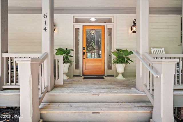 614 Island Circle, St. Helena Island, SC 29920