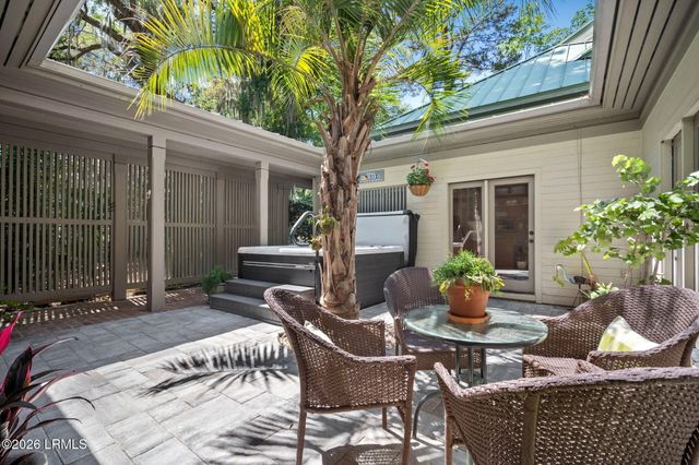 614 Island Circle, St. Helena Island, SC 29920