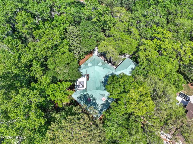 614 Island Circle, St. Helena Island, SC 29920