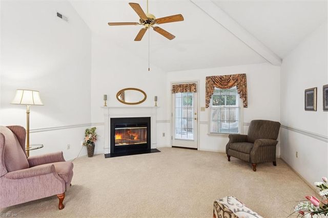 100 Thornrose DR, Yorktown, VA 23692