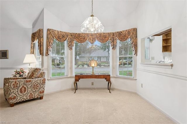 100 Thornrose DR, Yorktown, VA 23692