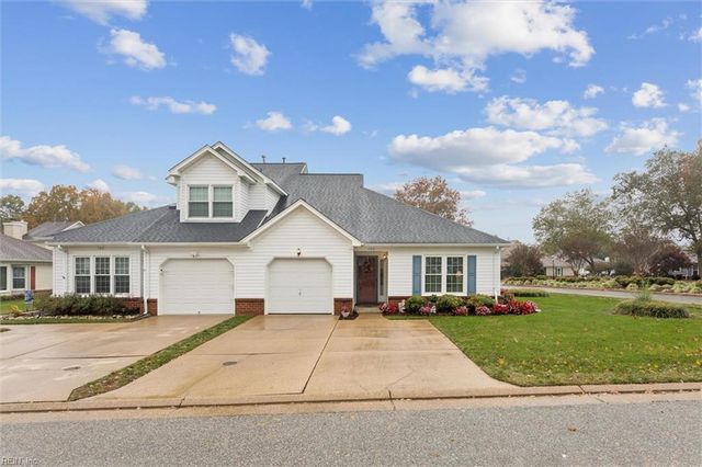 100 Thornrose DR, Yorktown, VA 23692