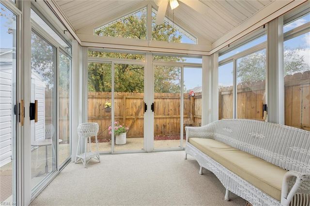 100 Thornrose DR, Yorktown, VA 23692