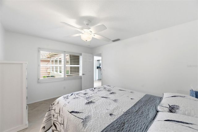 526 ST TROPEZ CIRCLE NE, St Petersburg, FL 33703