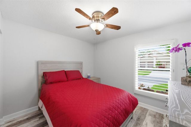 526 ST TROPEZ CIRCLE NE, St Petersburg, FL 33703