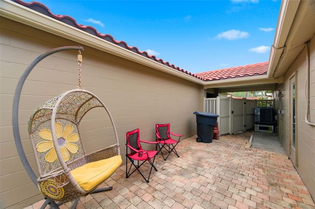 526 ST TROPEZ CIRCLE NE, St Petersburg, FL 33703