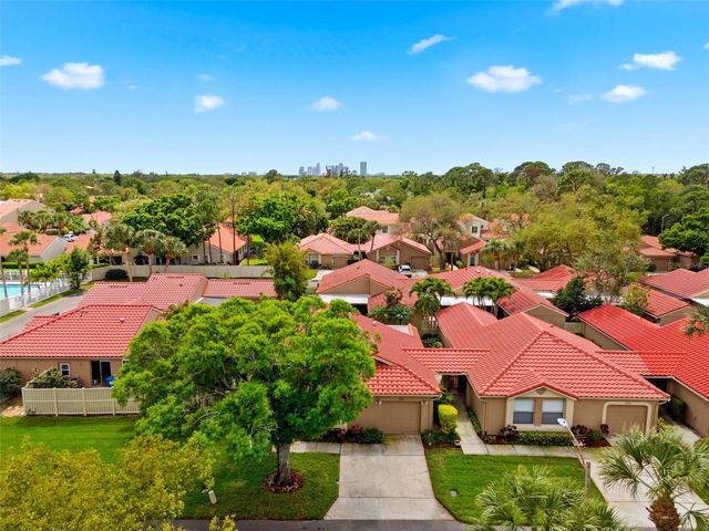 526 ST TROPEZ CIRCLE NE, St Petersburg, FL 33703