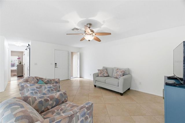 526 ST TROPEZ CIRCLE NE, St Petersburg, FL 33703