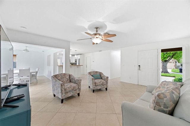 526 ST TROPEZ CIRCLE NE, St Petersburg, FL 33703