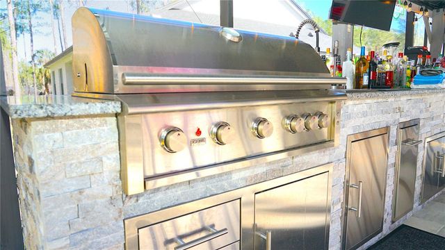 4801 MAJESTIC HILLS LOOP, Brooksville, FL 34601