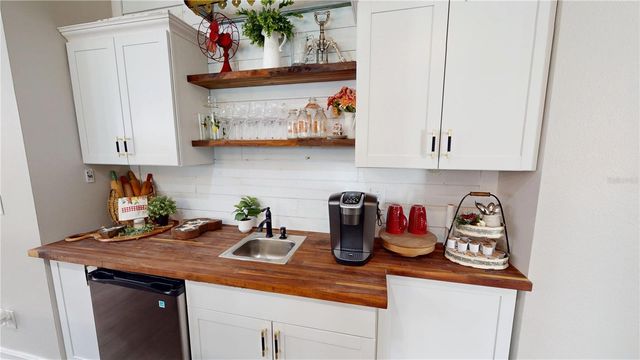 4801 MAJESTIC HILLS LOOP, Brooksville, FL 34601