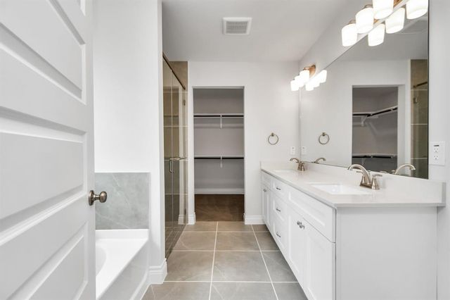 10135 Cabo Del Sol Drive, Cleveland, TX 77327