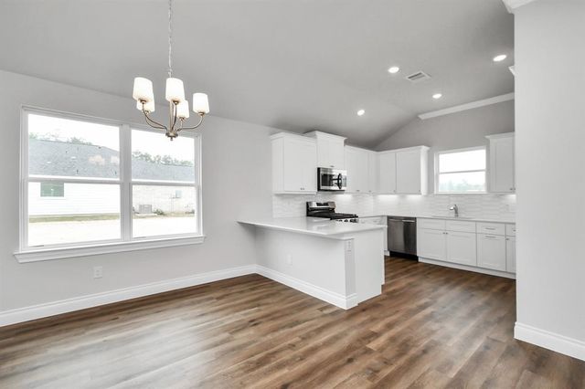 10135 Cabo Del Sol Drive, Cleveland, TX 77327