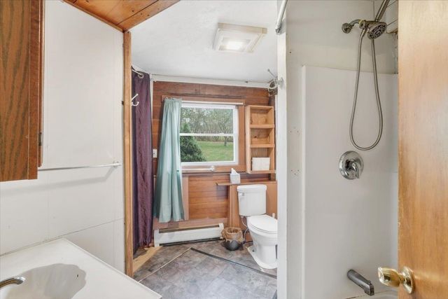 2233 VT Route 232, Marshfield, VT 05658