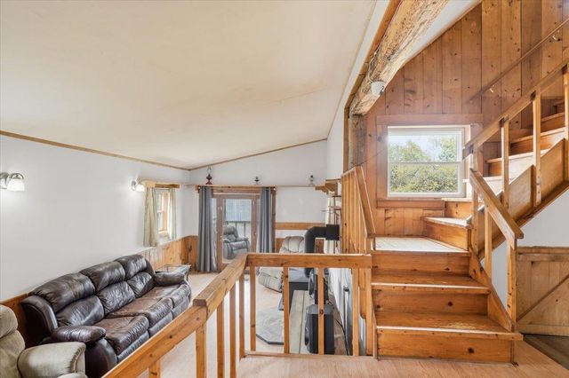 2233 VT Route 232, Marshfield, VT 05658