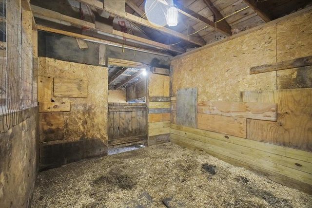 2233 VT Route 232, Marshfield, VT 05658