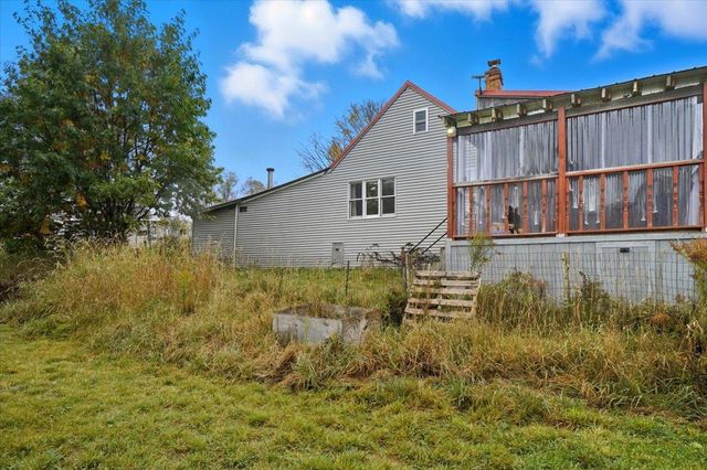 2233 VT Route 232, Marshfield, VT 05658