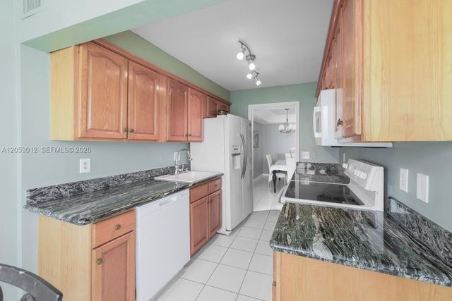 3590 S Ocean Blvd 707, South Palm Beach, FL 33480