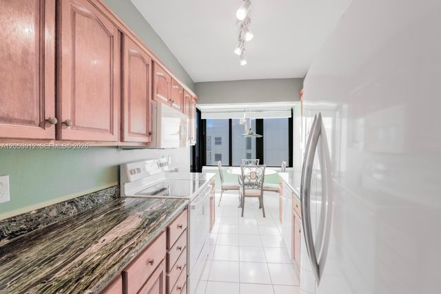 3590 S Ocean Blvd 707, South Palm Beach, FL 33480