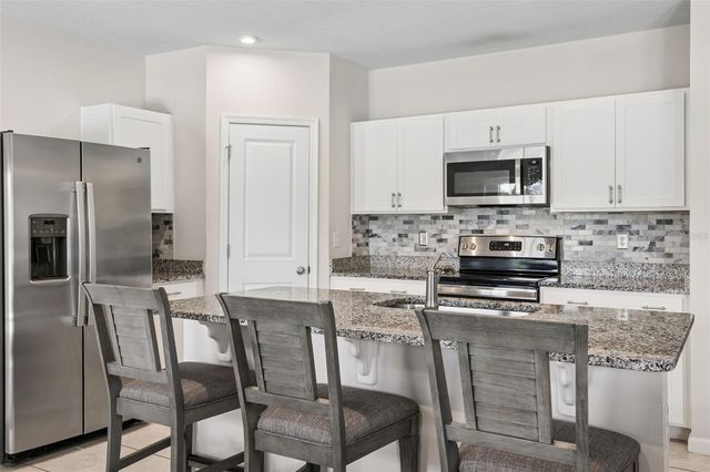 277 FIDDLEWOOD COURT, Davenport, FL 33837