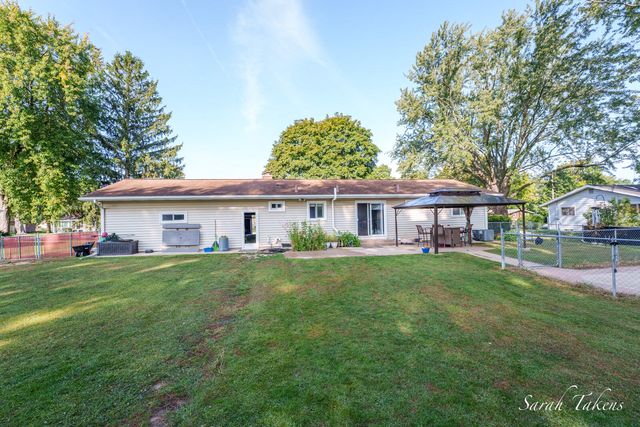 7524 Cherry Avenue, Georgetown Twp, MI 49428