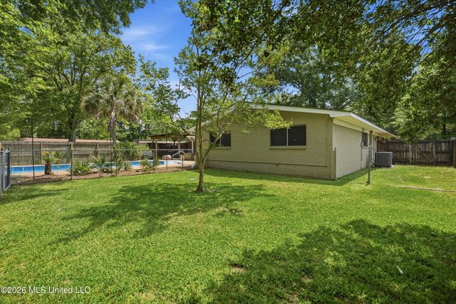 100 Crimson Lane, Brandon, MS 39042