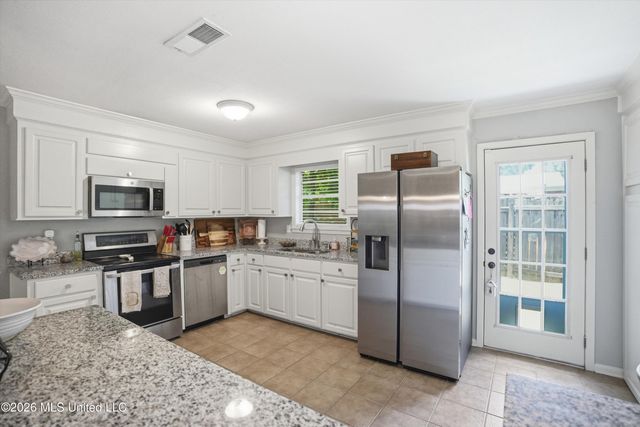 100 Crimson Lane, Brandon, MS 39042
