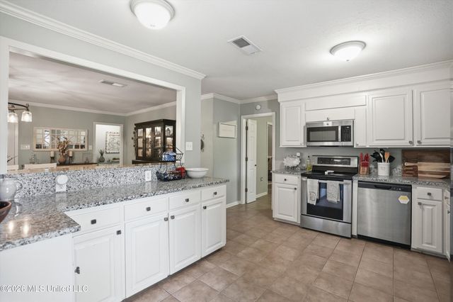 100 Crimson Lane, Brandon, MS 39042