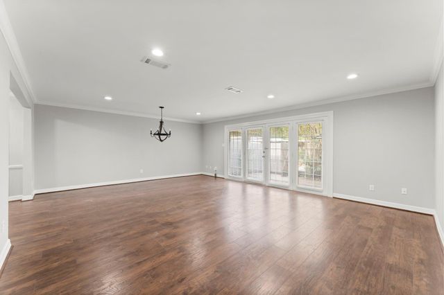 13346 Trail Hollow Drive 3346, Houston, TX 77079