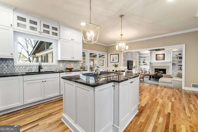 9570 Huntcliff Trace, Sandy Springs, GA 30350