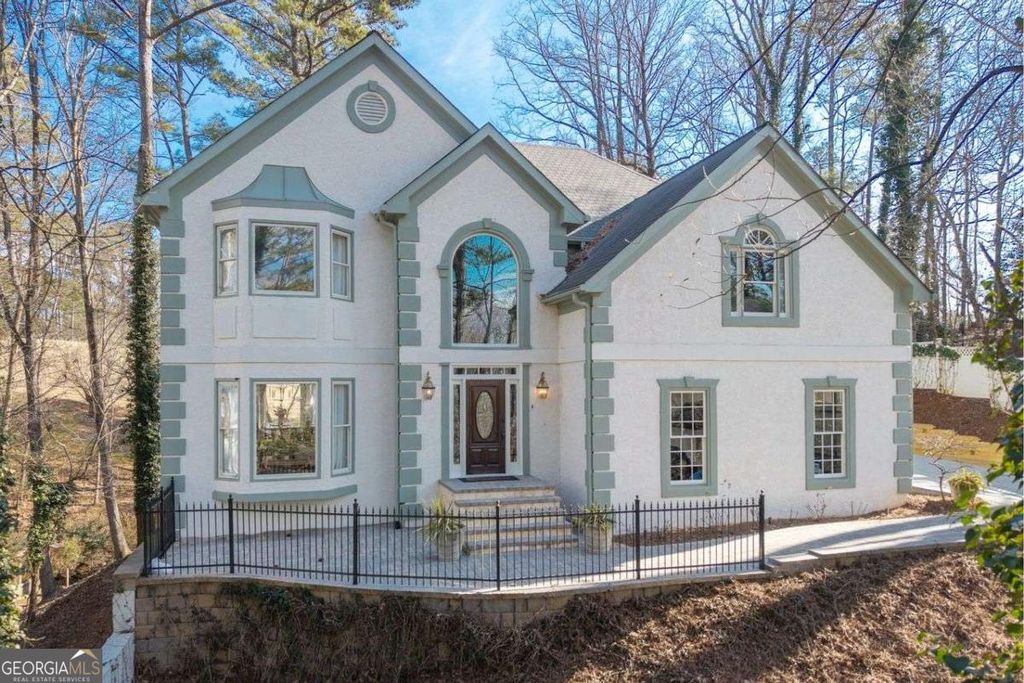 9570 Huntcliff Trace, Sandy Springs, GA 30350