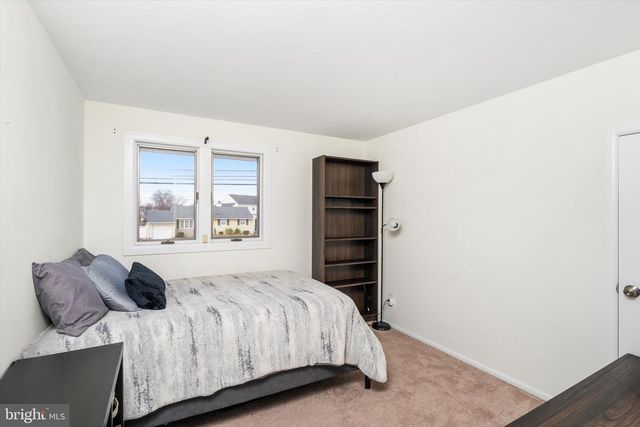 90 HEMPSTEAD RD, Hamilton, NJ 08610