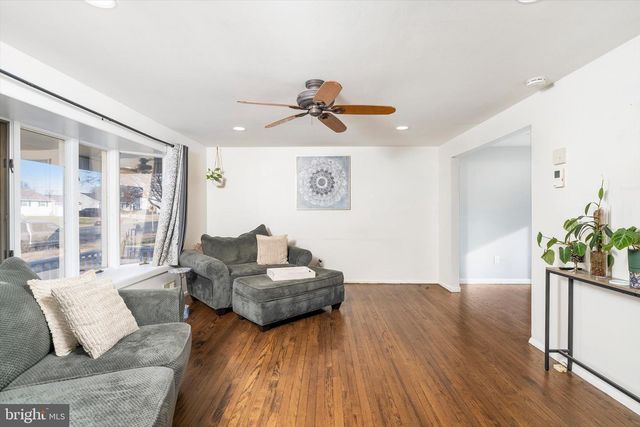 90 HEMPSTEAD RD, Hamilton, NJ 08610